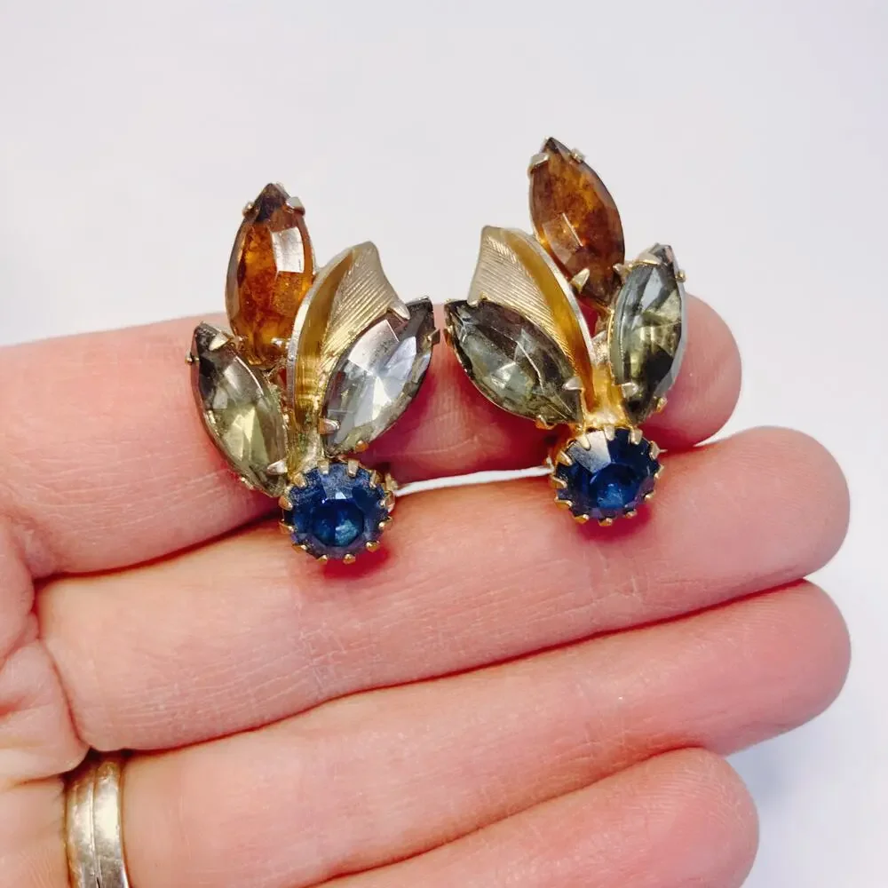 Vintage Signed Weiss Mid Century Rhinestone Clip Earrings Blue Gray Leaf Spray